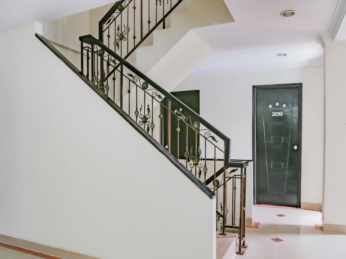 Oyo 90269 Hotel Indorasa 2 Jodoh  Kültér fotó