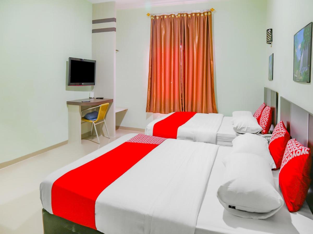 Oyo 90269 Hotel Indorasa 2 Jodoh  Kültér fotó