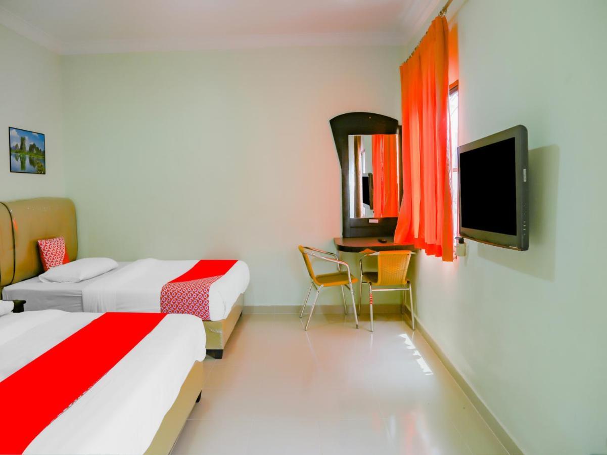 Oyo 90269 Hotel Indorasa 2 Jodoh  Kültér fotó